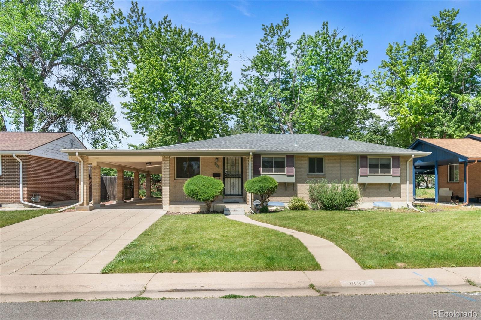 1637 South Stuart Street Denver, CO 80219 - Photo 1 of 31 Gallery Image 1