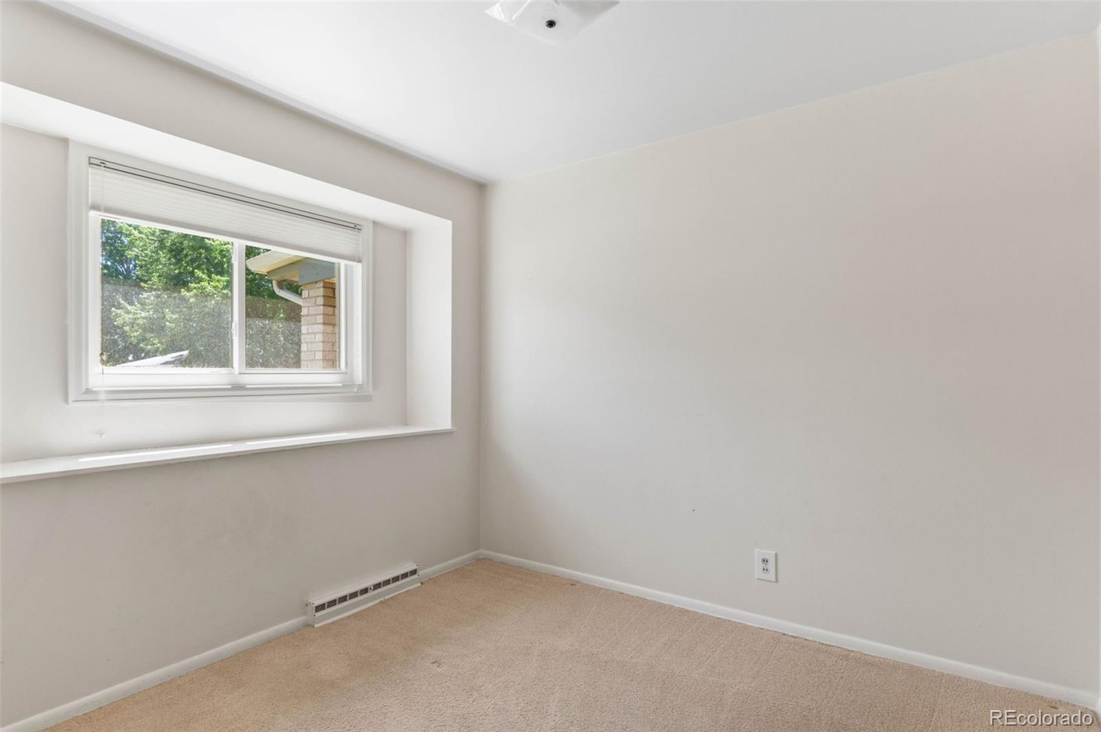 1637 South Stuart Street Denver, CO 80219 - Photo 21 of 31 Gallery Image 21