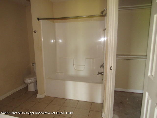 116 Waverly Road Senatobia, MS 38668 - Photo 10 of 23 IMG_4992