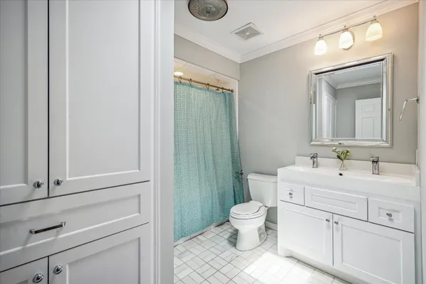 $7,750 | 6249 Olympia Drive, Houston, TX 77057