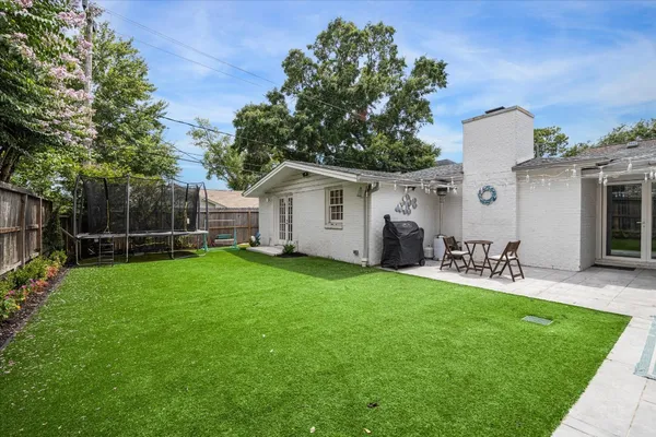 $7,750 | 6249 Olympia Drive, Houston, TX 77057