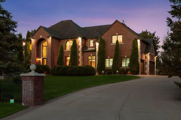 $1,425,000 | 15241 Oneida Street Northwest, Ramsey, MN 55303