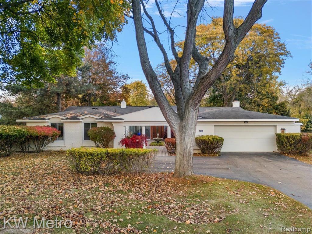 4751 South Valleyview Road West Bloomfield, MI 48323 - Photo 38 of 38 Gallery Image 38