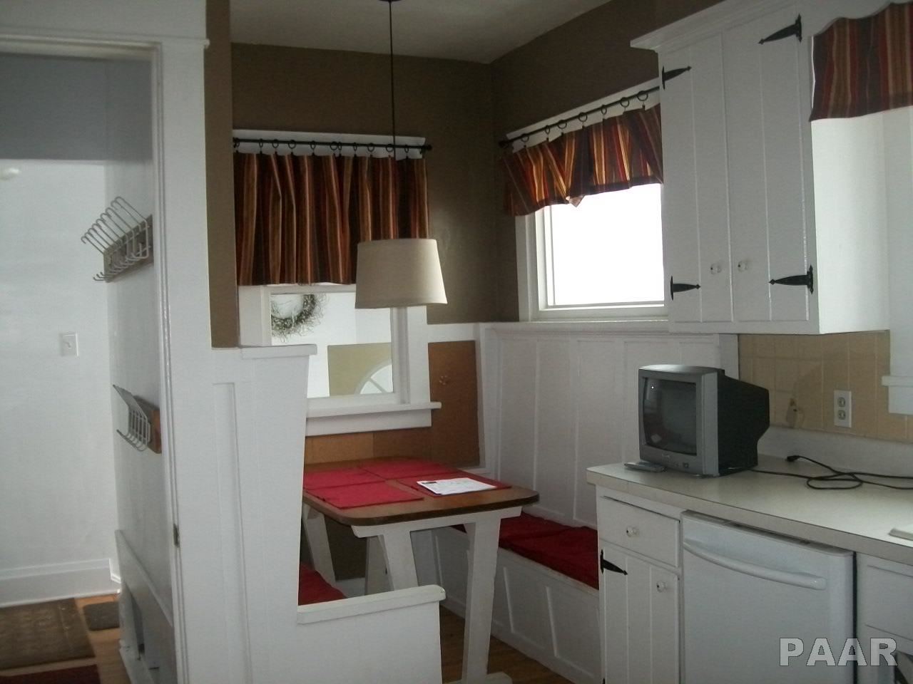 416 North Prairie Street Lacon, IL 61540 - Photo 2 of 24 Gallery Image 2