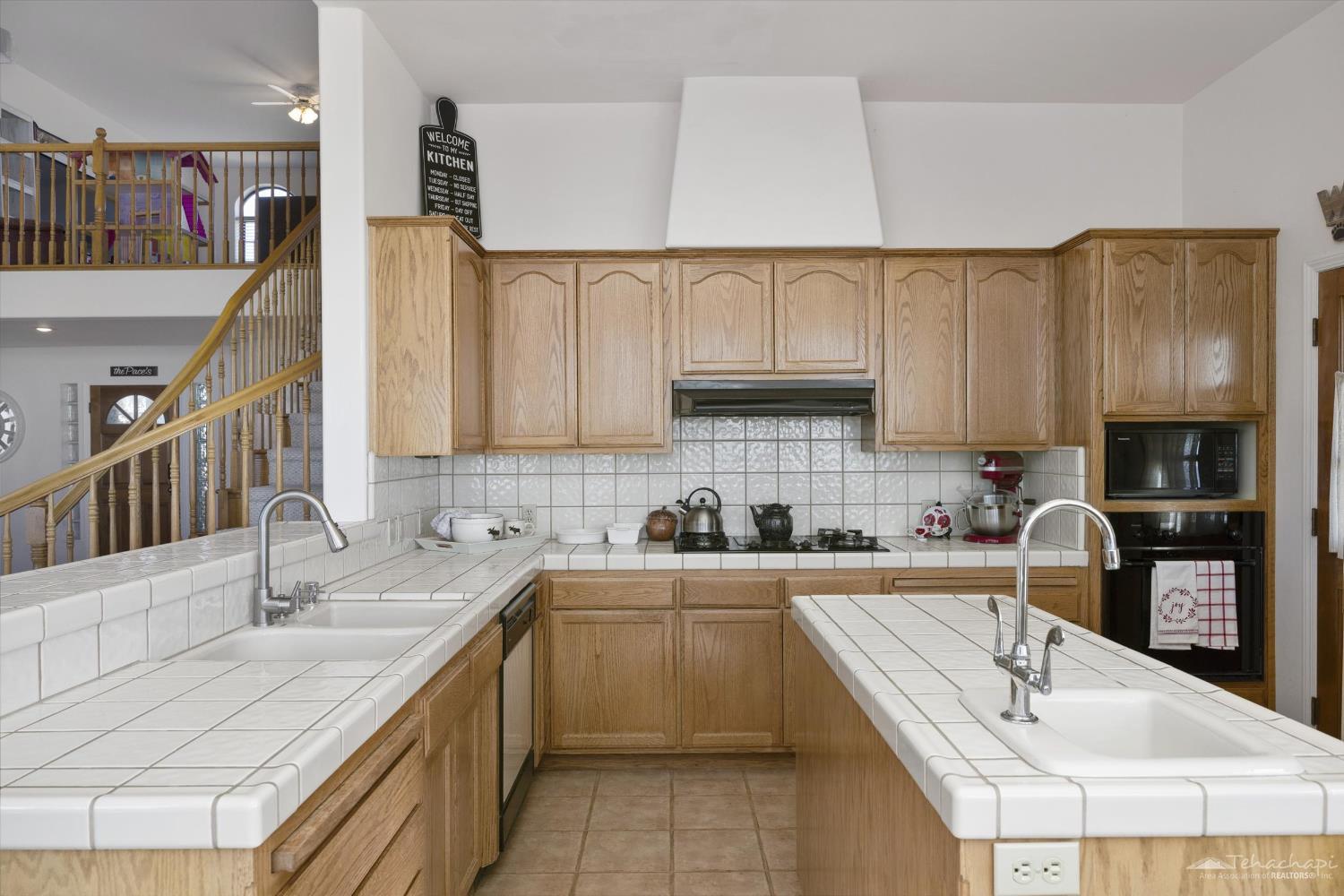 23901 El Rancho Drive Tehachapi, CA 93561 - Photo 7 of 28 Gallery Image 7