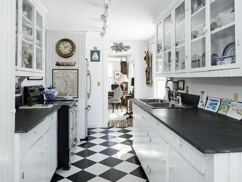 71 Back Narrows Road Boothbay, ME 04537 - Photo 6 of 27 Kitchen.