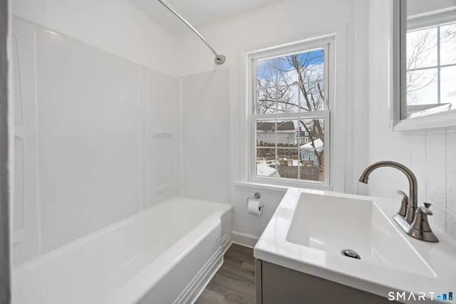 $2,300 | 254 Davis Street, Unit C, Watertown, CT 06779