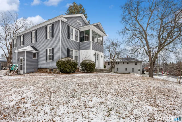 $2,300 | 254 Davis Street, Unit C, Watertown, CT 06779