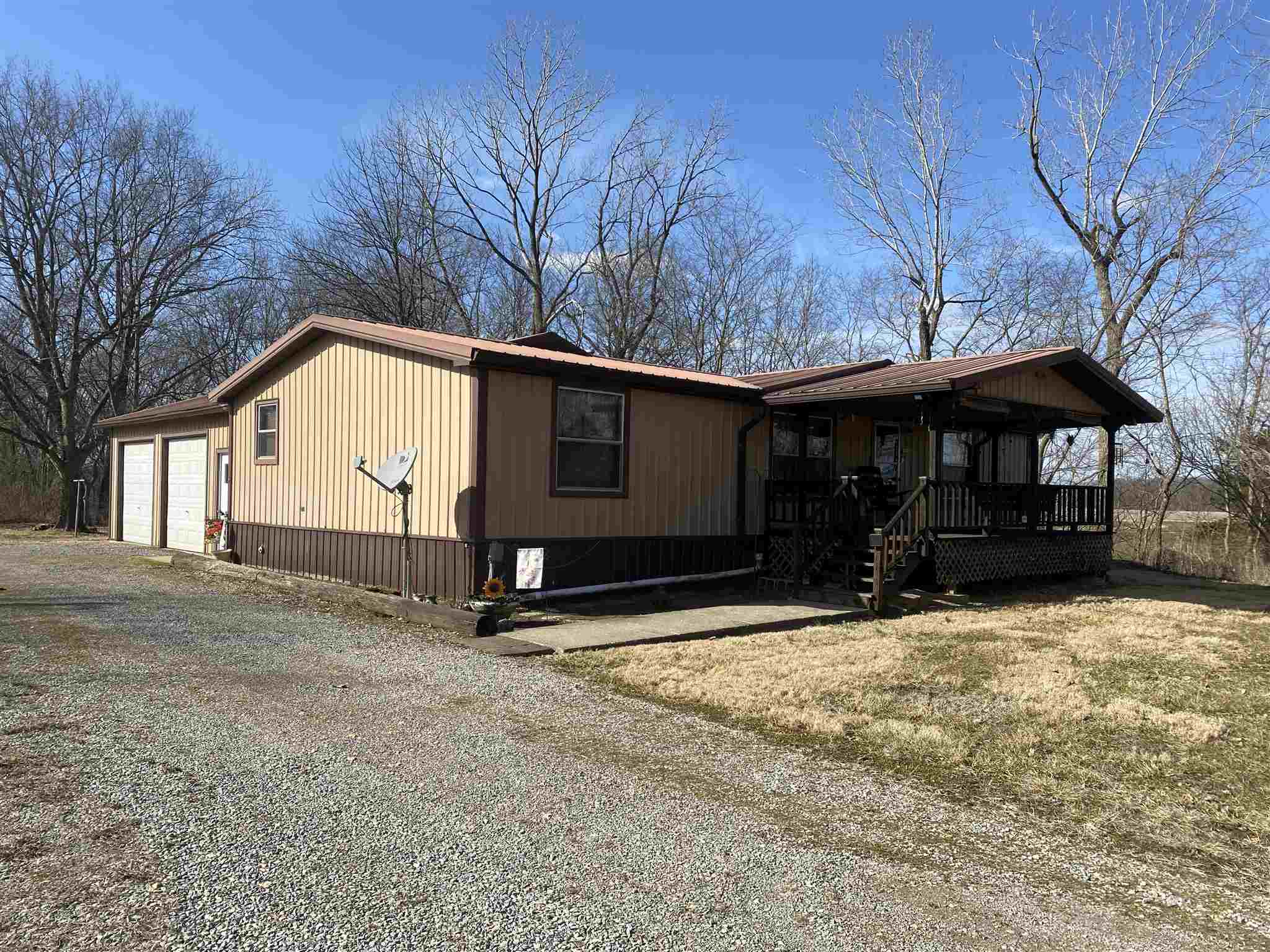 713 Chamness Road Elkville, IL 62932 - Photo 1 of 21 Gallery Image 1