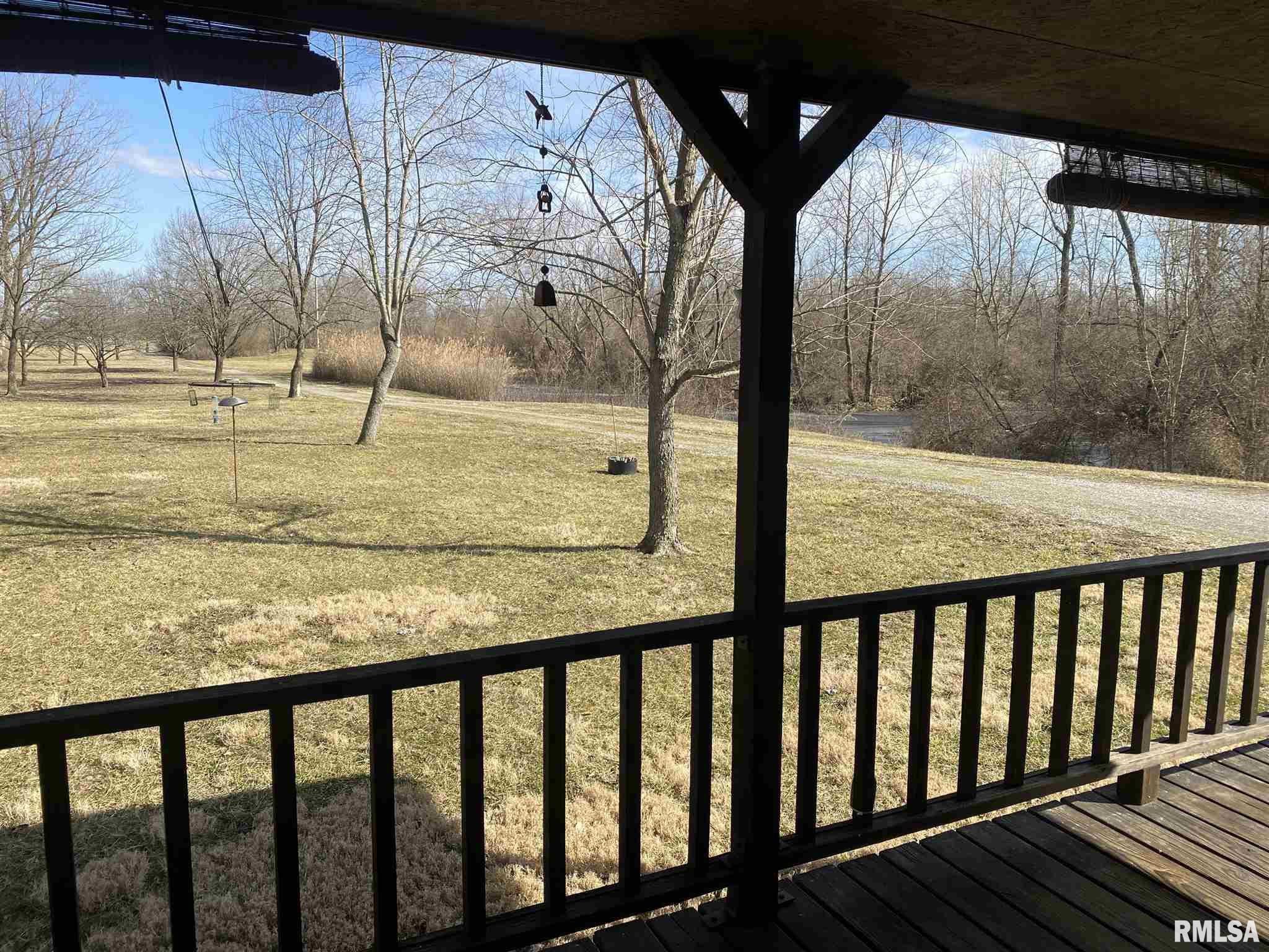 713 Chamness Road Elkville, IL 62932 - Photo 9 of 21 Gallery Image 9