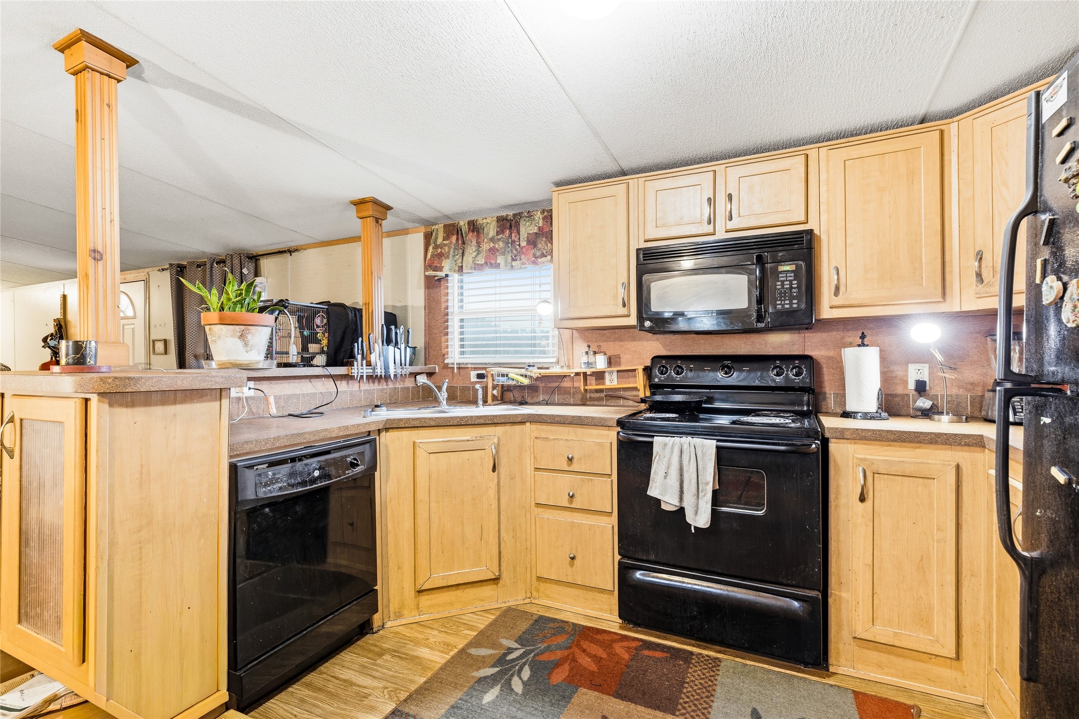 700 Thurman Road San Marcos, TX 78666 - Photo 6 of 32