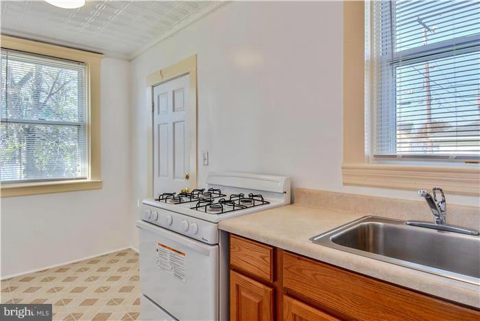 4704 Ritchie Highway Baltimore, MD 21225 - Photo 9 of 27 Kitchen