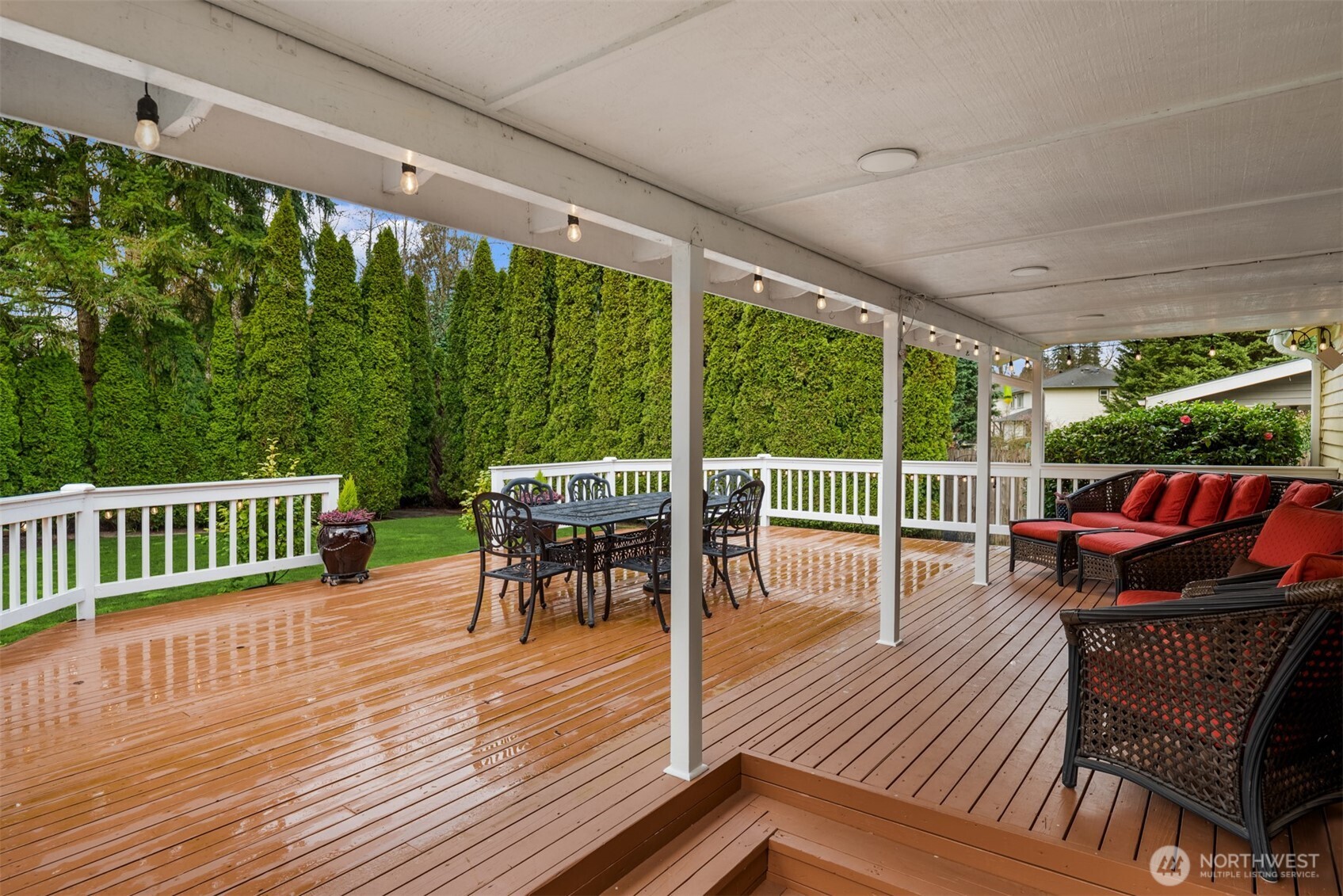 17409 113th Avenue Northeast Bothell, WA 98011 - Photo 23 of 39 a view of a chairs and table on the wooden floor