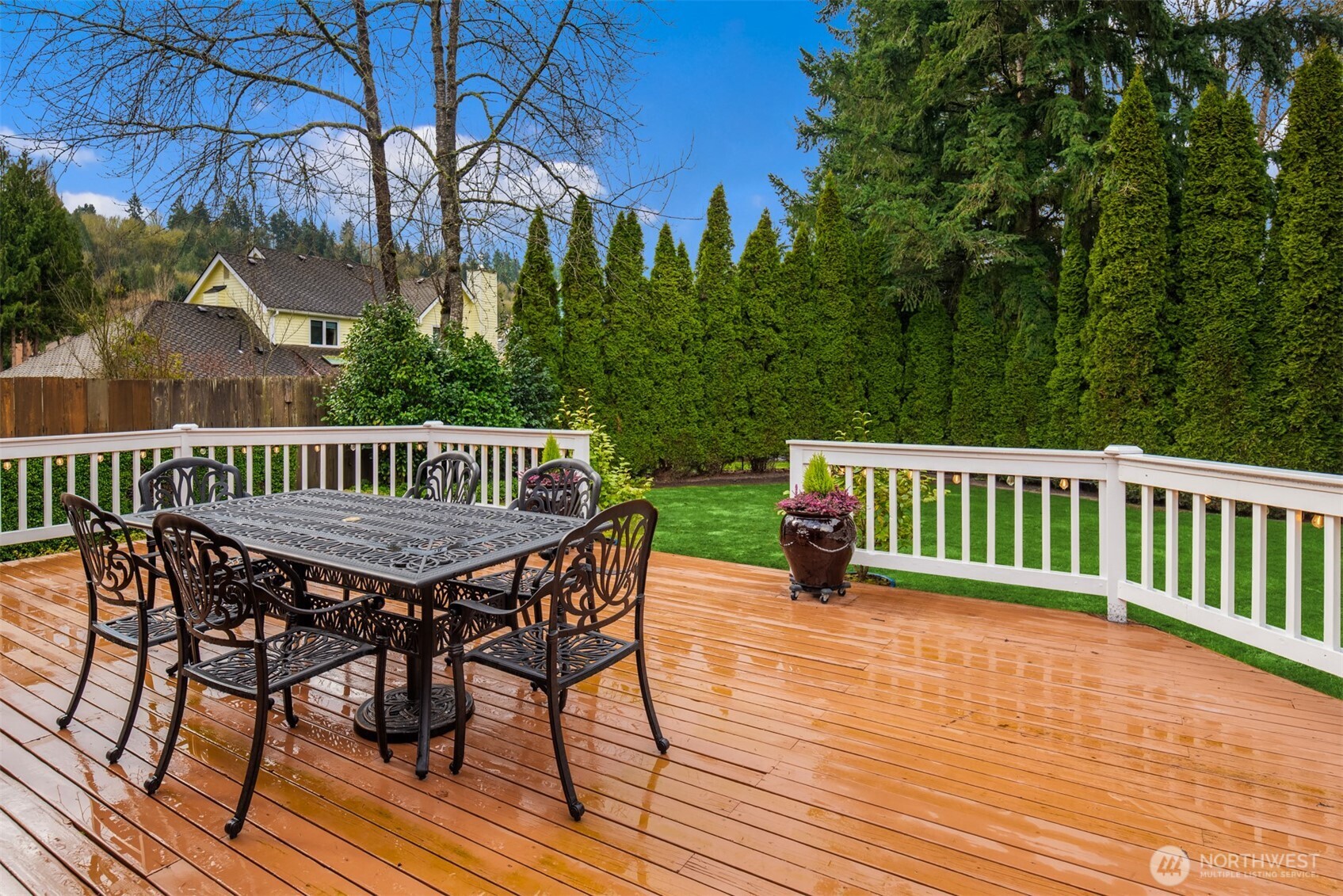 17409 113th Avenue Northeast Bothell, WA 98011 - Photo 35 of 39 a view of a patio on the deck
