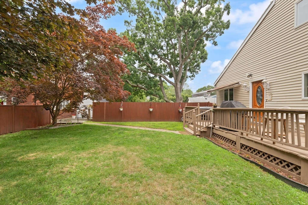 75 Andrews Street Medford, MA 02155 - Photo 29 of 40