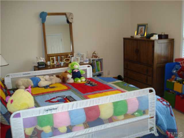 6204 Brielson Place Raleigh, NC 27616 - Photo 4 of 11 Gallery Image 4