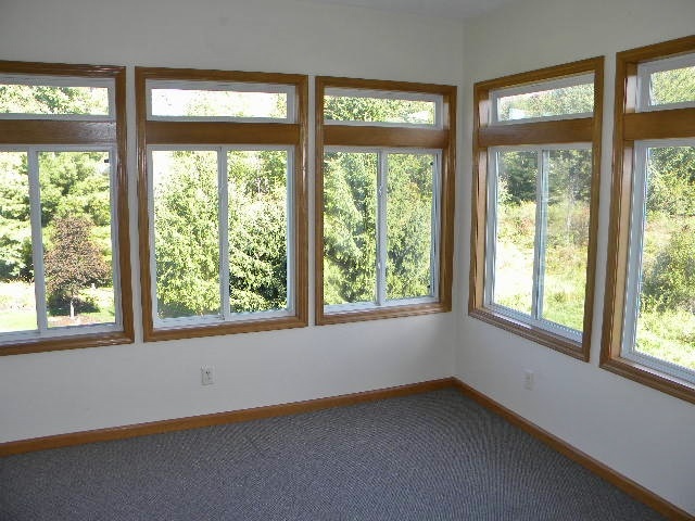 222 South Hunters Ridge Warsaw, IN 46582 - Photo 8 of 35 Gallery Image 8