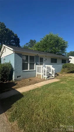 $2,000 | 2701 Abelwood Road, Charlotte, NC 28216