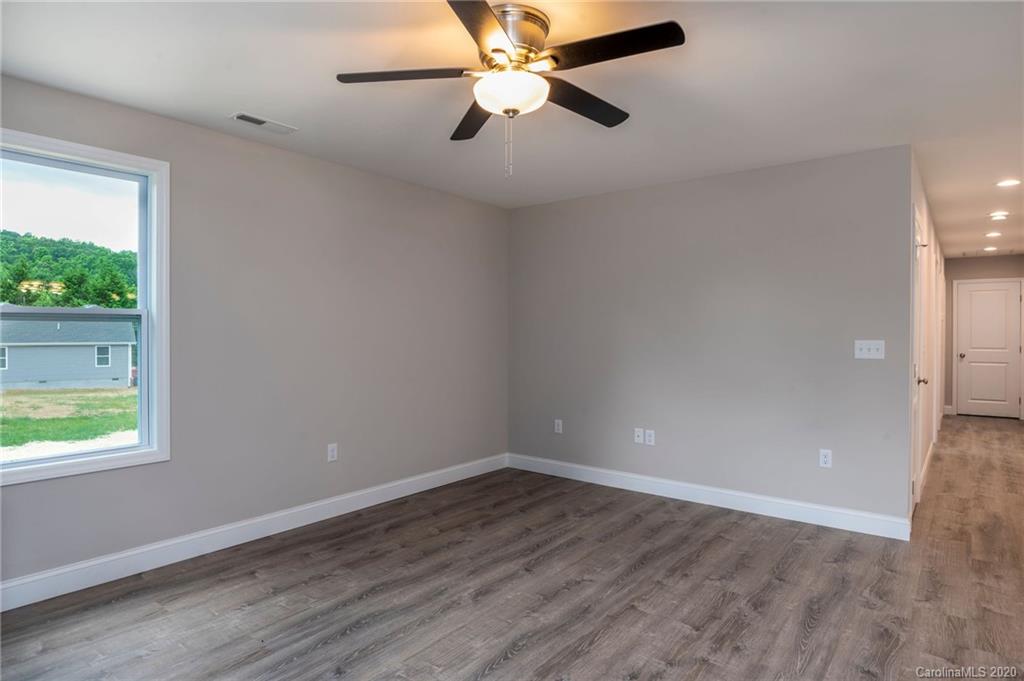 316 Pritchard Road Candler, NC 28715 - Photo 10 of 18 Gallery Image 10