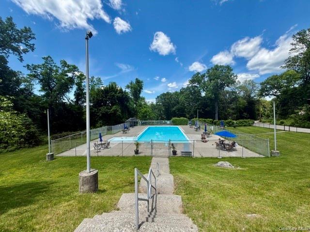 1 Lakeview Drive, Unit 40 Peekskill, NY 10566 - Photo 24 of 24 beautiful and refreshing with picnic tables and umbrellas