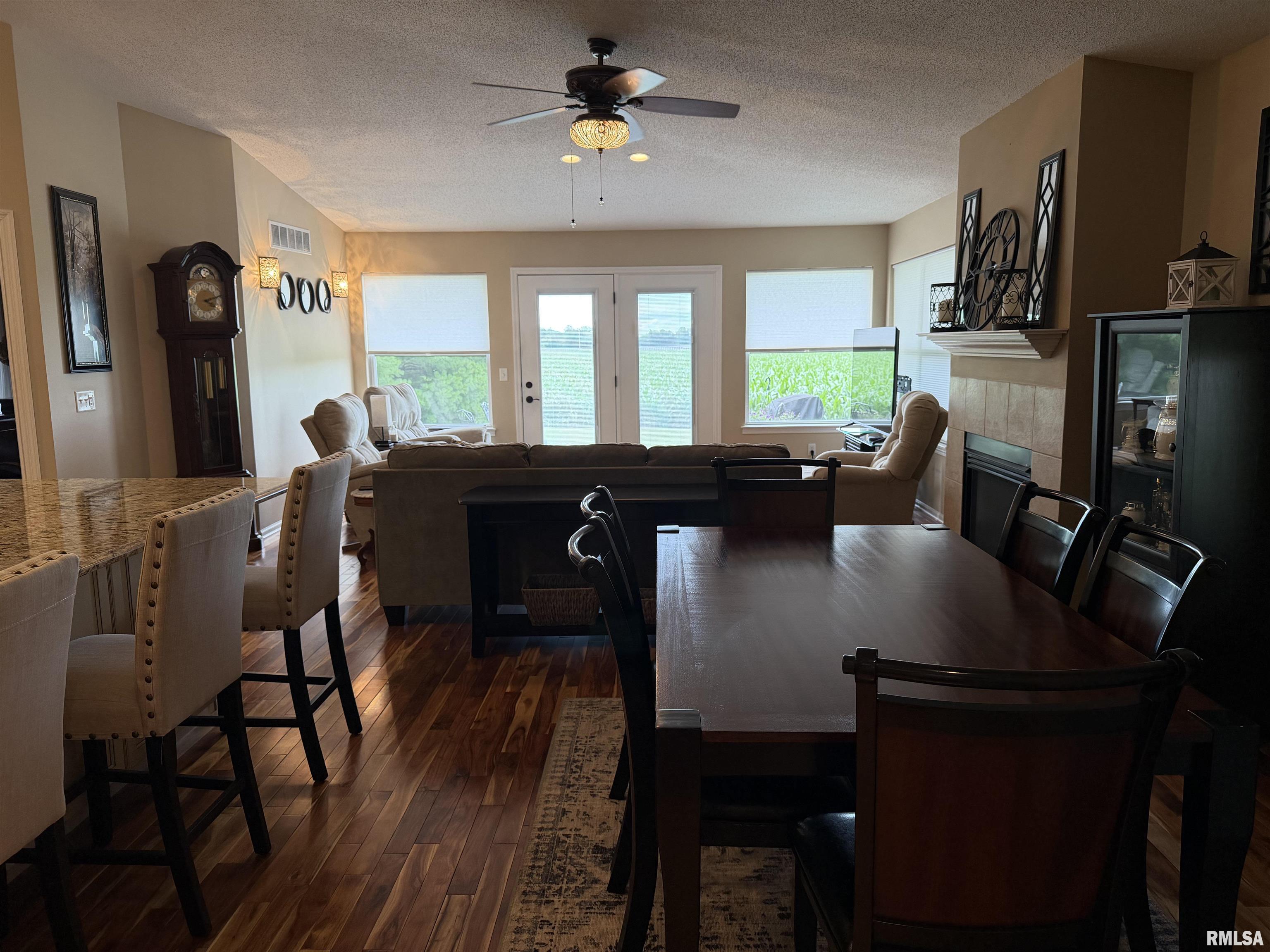 1064 Willow Road Macomb, IL 61455 - Photo 12 of 35