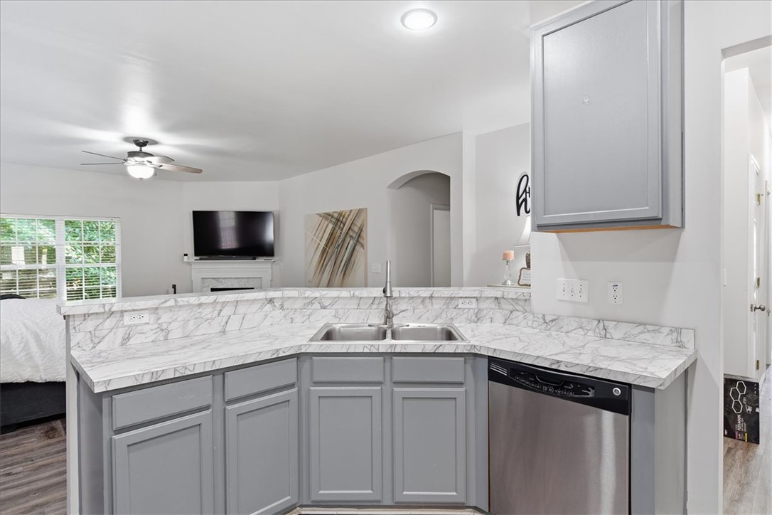 508 Fieldgate Court Mauldin, SC 29662 - Photo 8 of 47