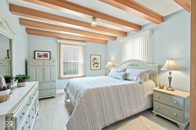 $879,000 | 1085 East North Shore Drive, Brownstown, IN 47220