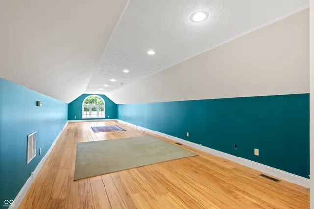 $879,000 | 1085 East North Shore Drive, Brownstown, IN 47220