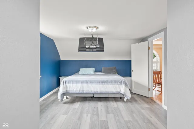 $879,000 | 1085 East North Shore Drive, Brownstown, IN 47220