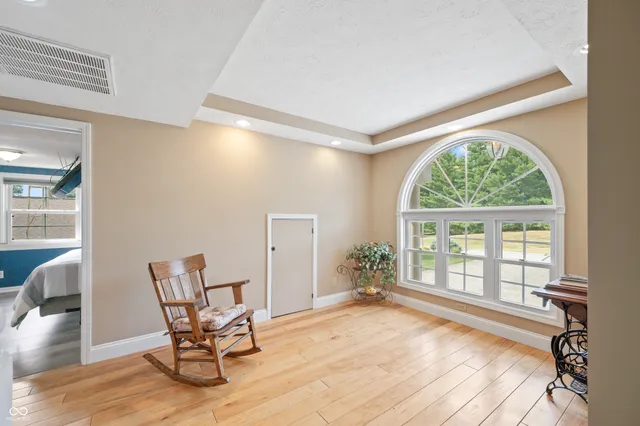 $879,000 | 1085 East North Shore Drive, Brownstown, IN 47220