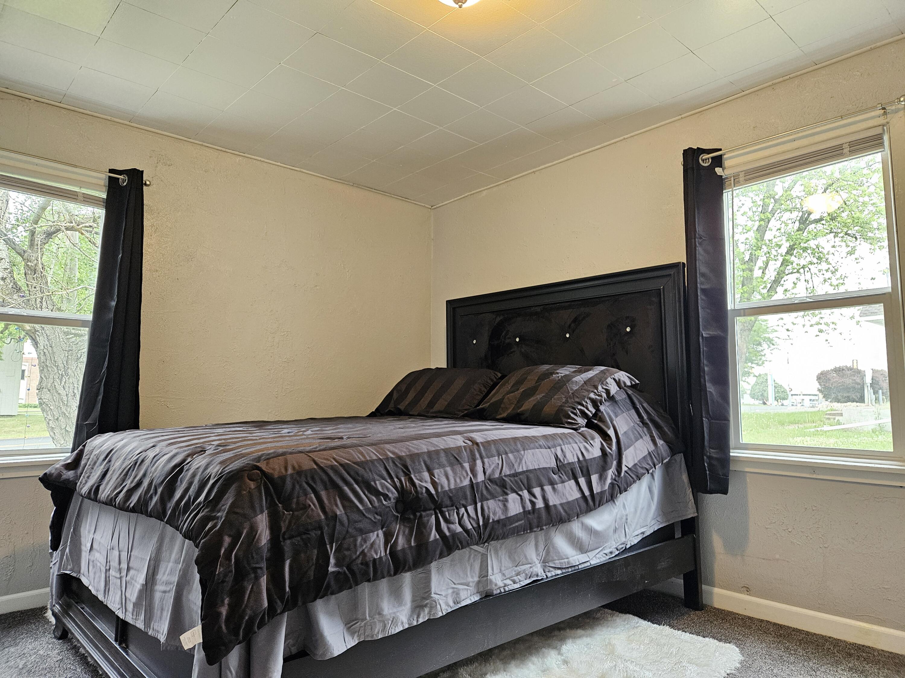 1406 Bixby Road Kalamazoo, MI 49048 - Photo 8 of 19 20250613_152205