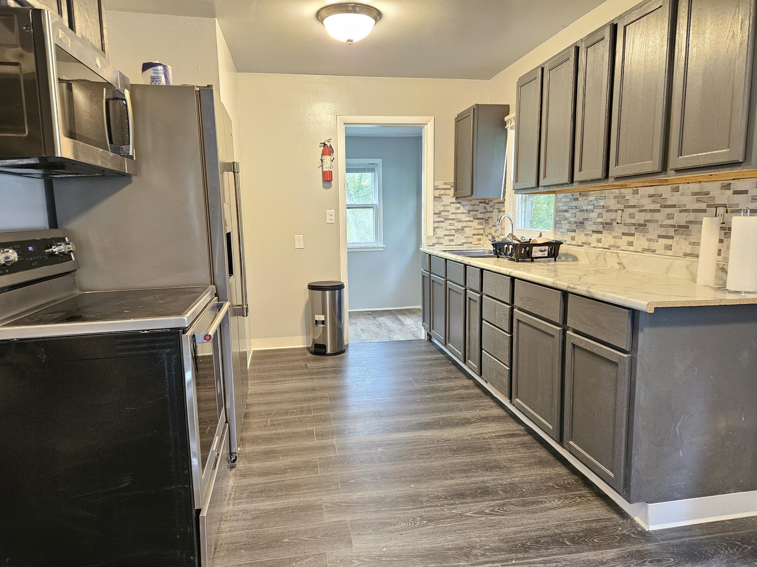 1406 Bixby Road Kalamazoo, MI 49048 - Photo 10 of 19 20250613_152258