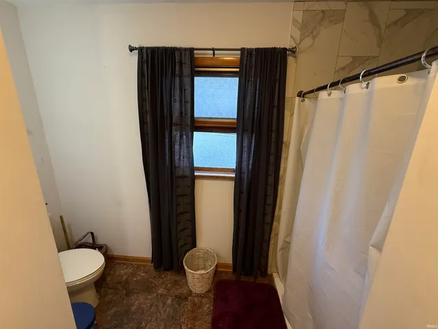 $199,000 | 615 North 5th Street, Vincennes, IN 47591