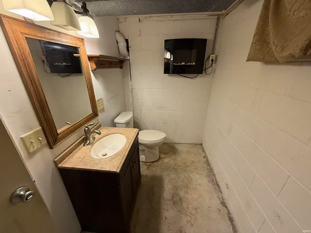 $199,000 | 615 North 5th Street, Vincennes, IN 47591