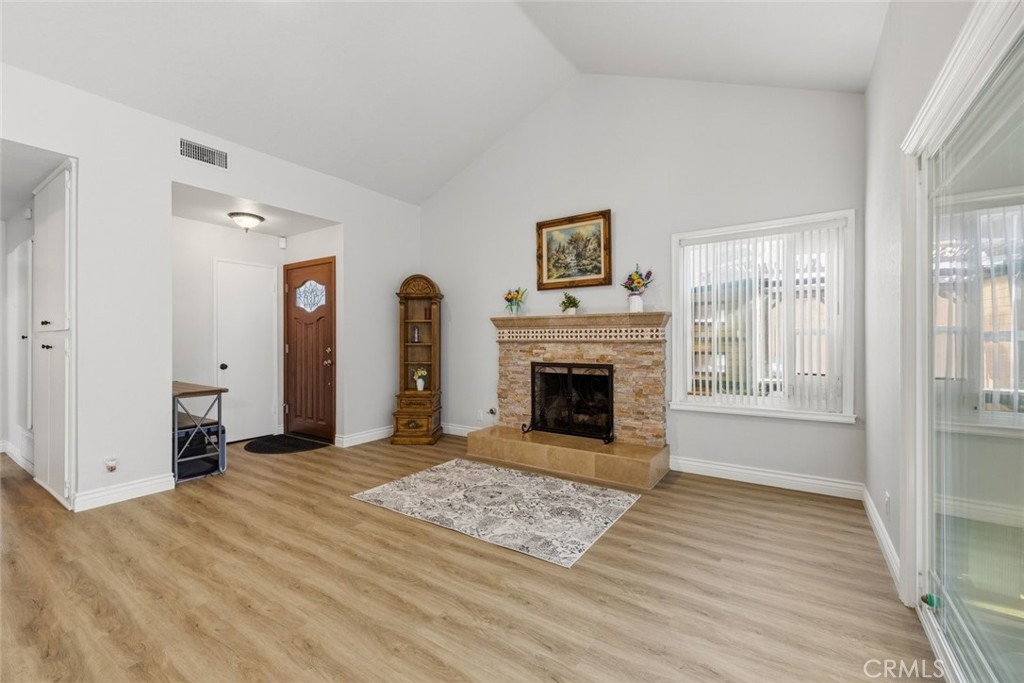 2277 Workman Avenue Simi Valley, CA 93063 - Photo 12 of 31 Gallery Image 12