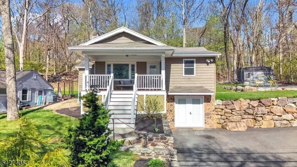 $425,000 | 1 Pathfinder Trail, Wharton, NJ 07885