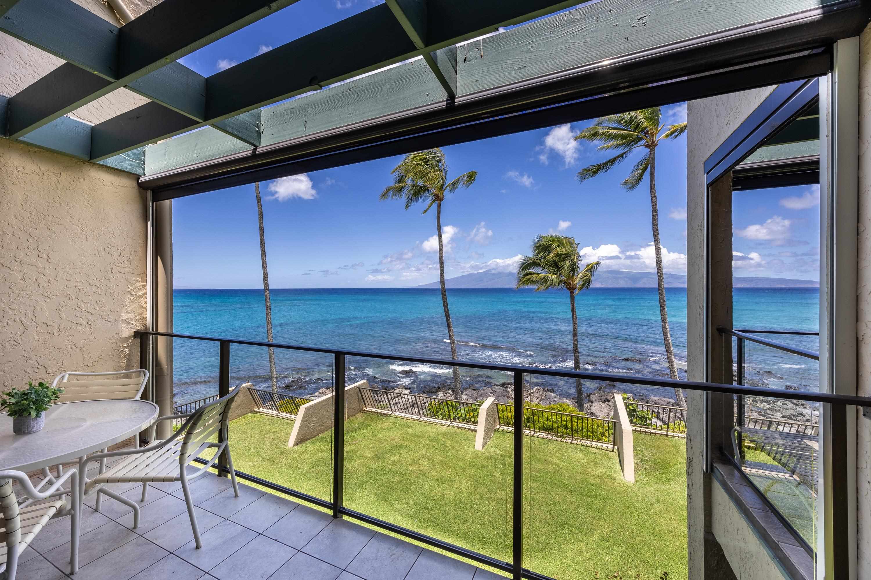 5295 Lower Honoapiilani Road, Unit C7 Lahaina, HI 96761 - Photo 9 of 42 Lanai