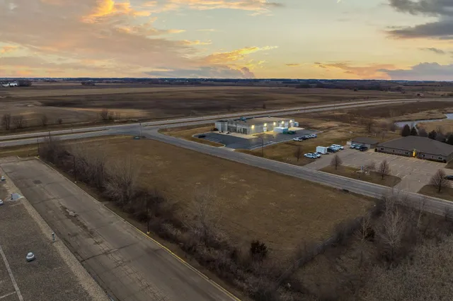 $499,900 | 1400 18th Avenue Northwest, Austin, MN 55912