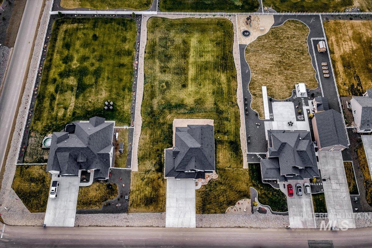 24329 Bay Rum Way Middleton, ID 83644 - Photo 41 of 46