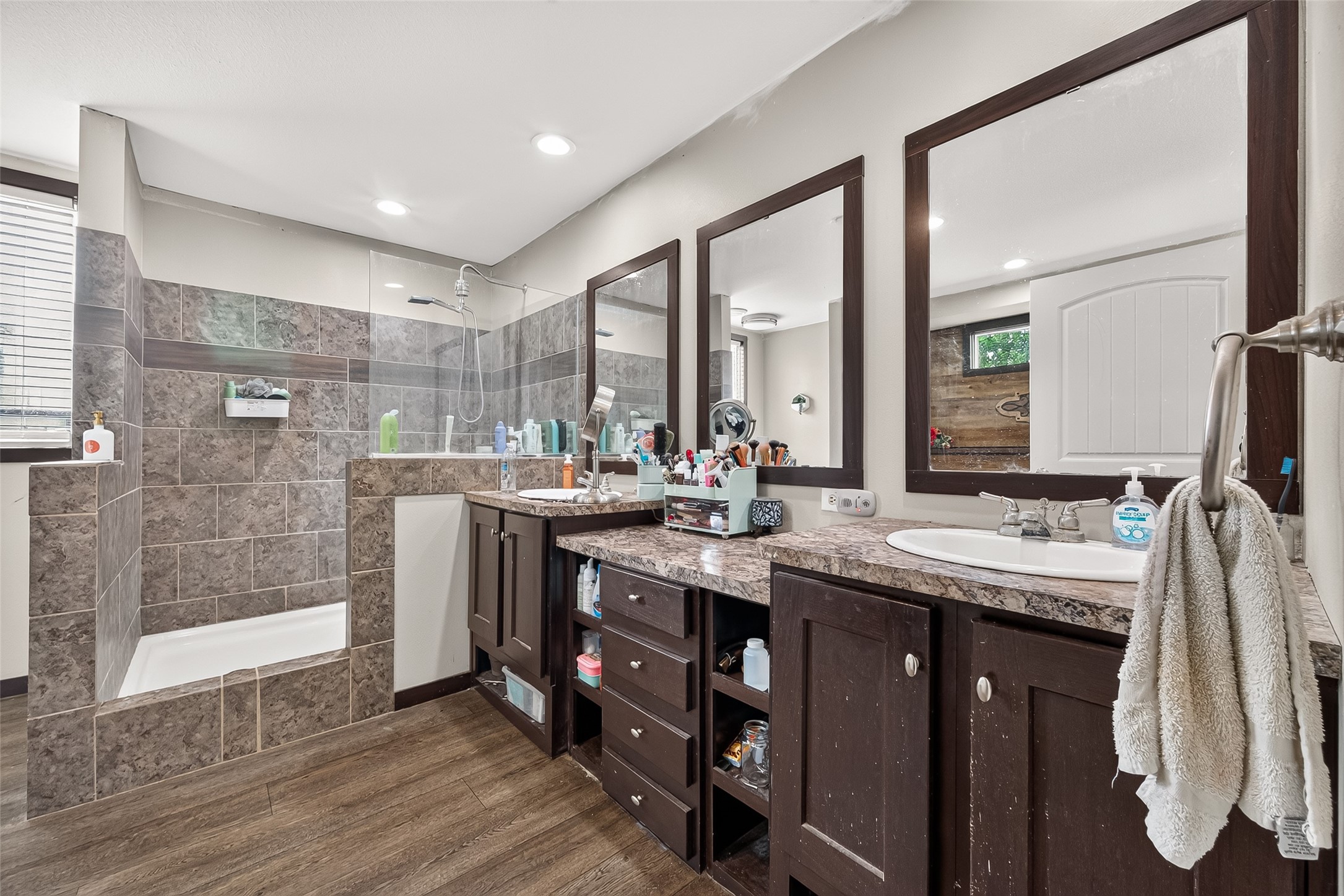 6023 Cheryl Lane Rosharon, TX 77583 - Photo 18 of 31