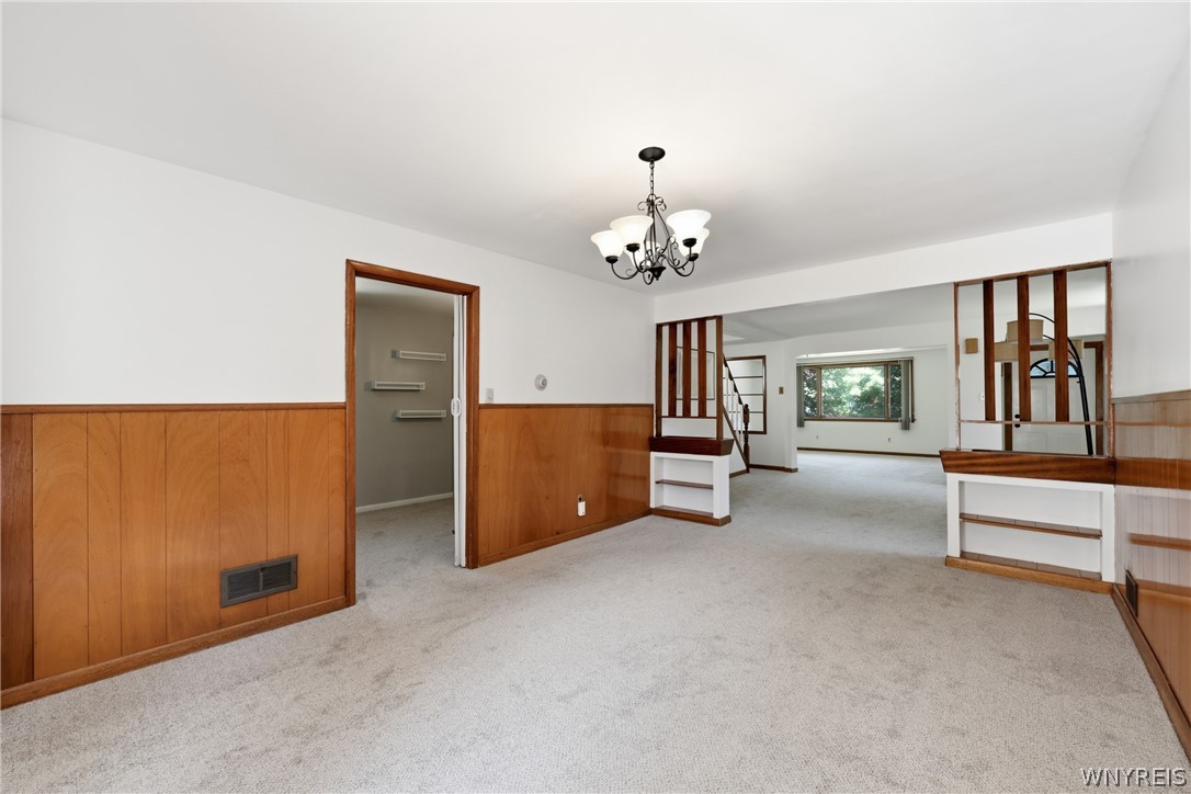 176 15th Street Buffalo, NY 14213 - Photo 10 of 36 Dining Room