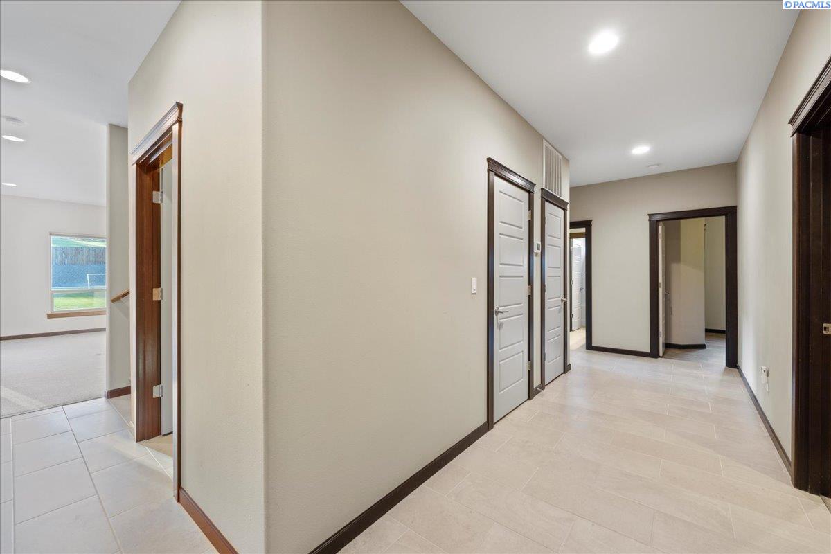 305 Rachel Road Kennewick, WA 99338 - Photo 30 of 50 Gallery Image 30
