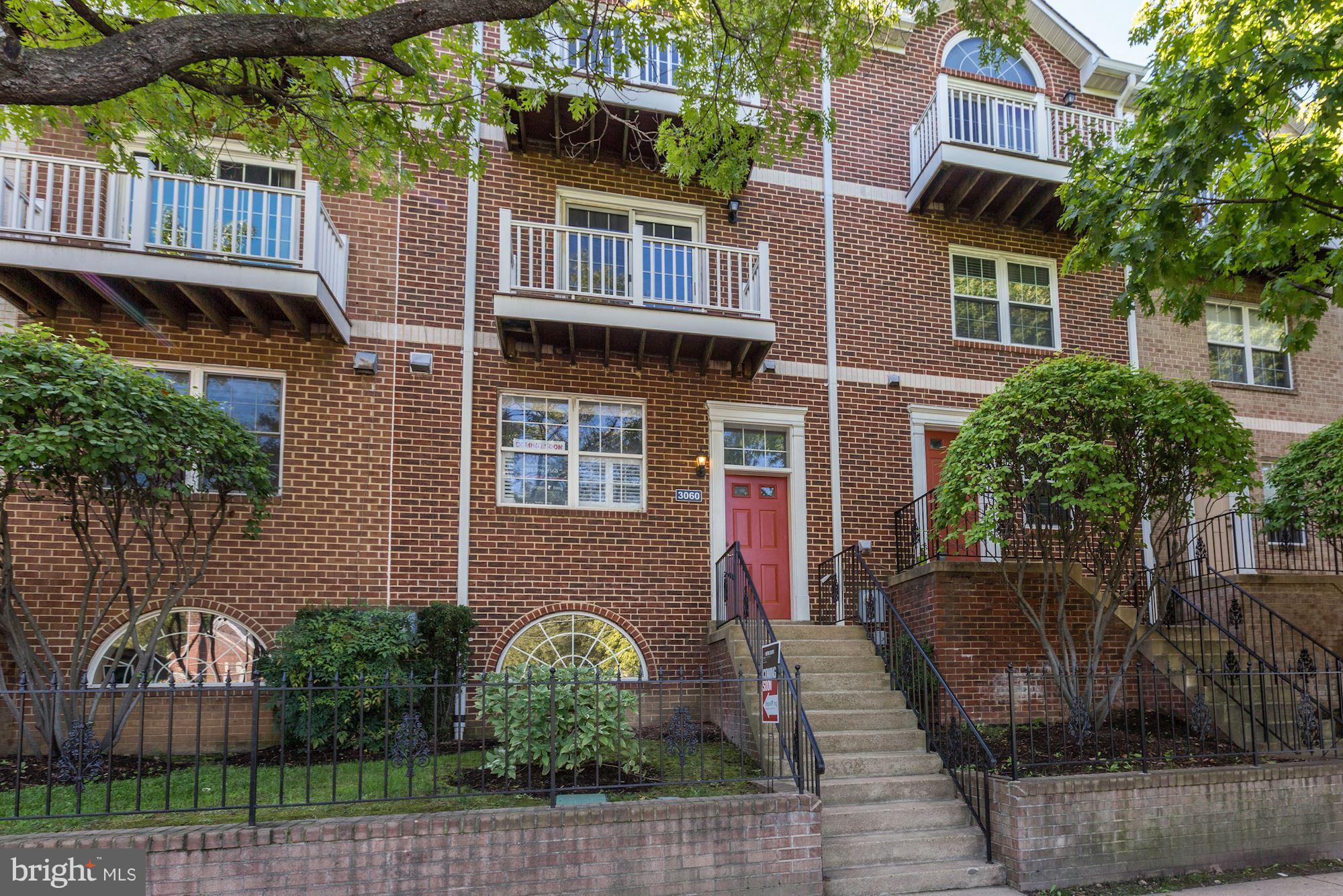 3060 South Glebe Road Arlington, VA 22206 - Photo 1 of 30 Exterior (Front)
