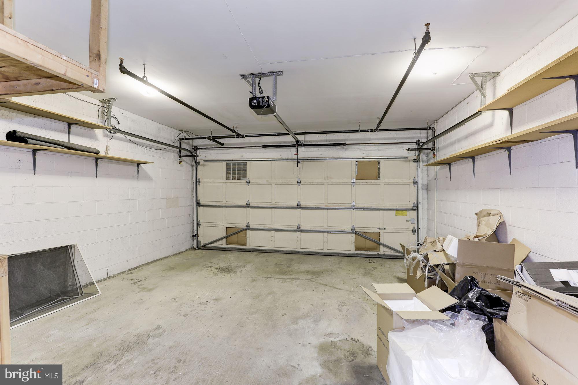 3060 South Glebe Road Arlington, VA 22206 - Photo 26 of 30 Garage