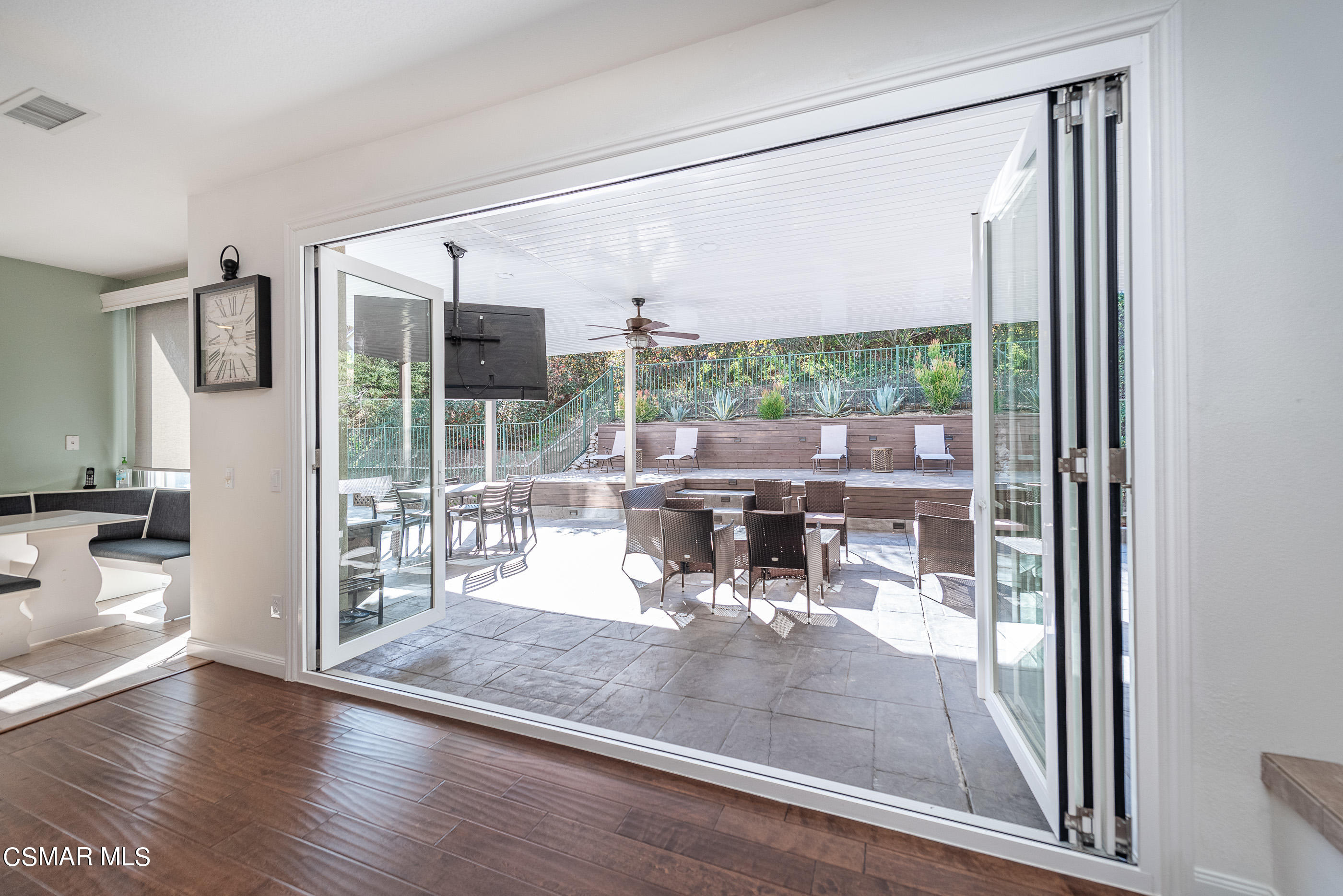 103 Laurel Ridge Drive Simi Valley, CA 93065 - Photo 22 of 64 103 Laurel Ridge Dr.