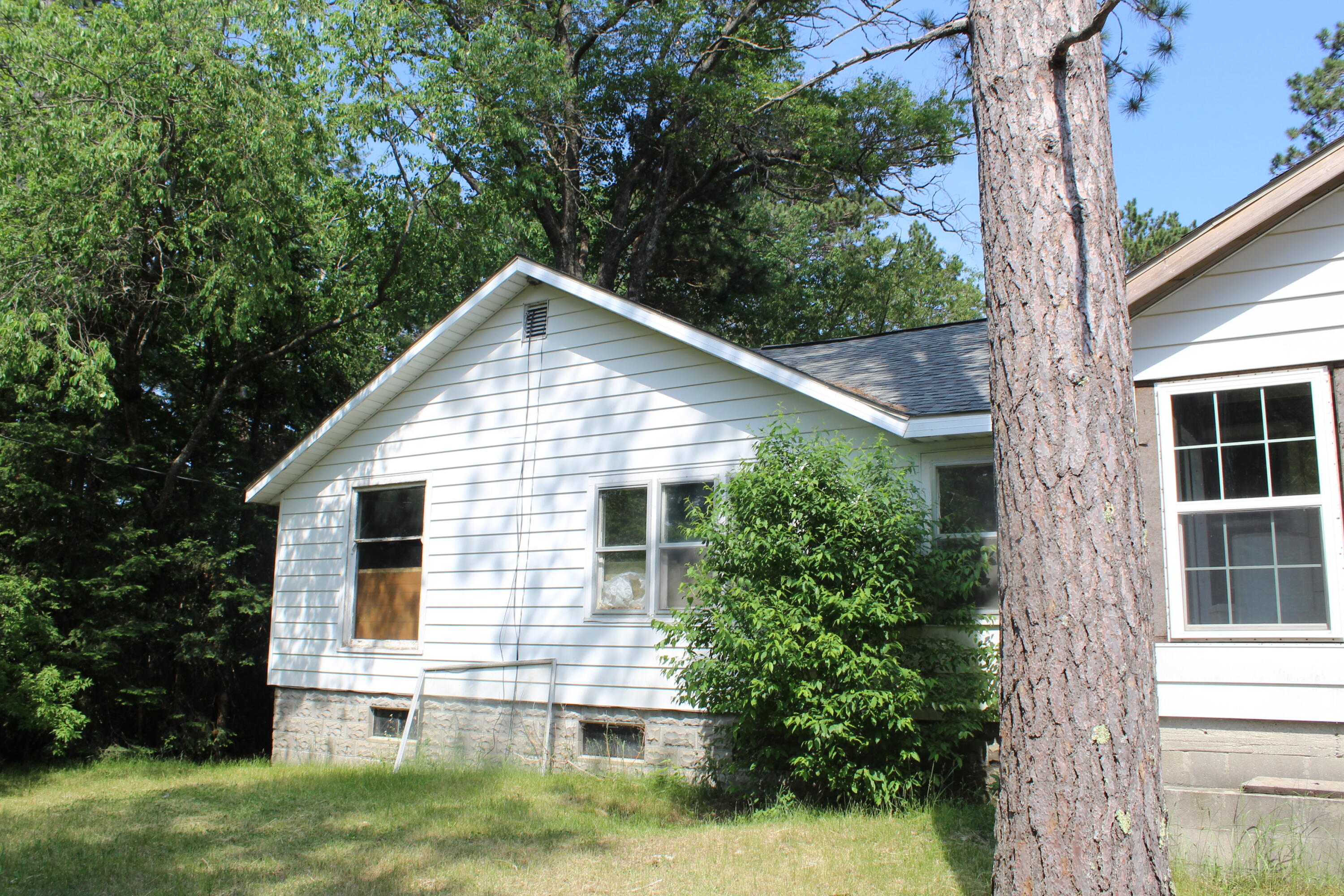 888 North Red Oak Road Lewiston, MI 49756 - Photo 3 of 15 Gallery Image 3