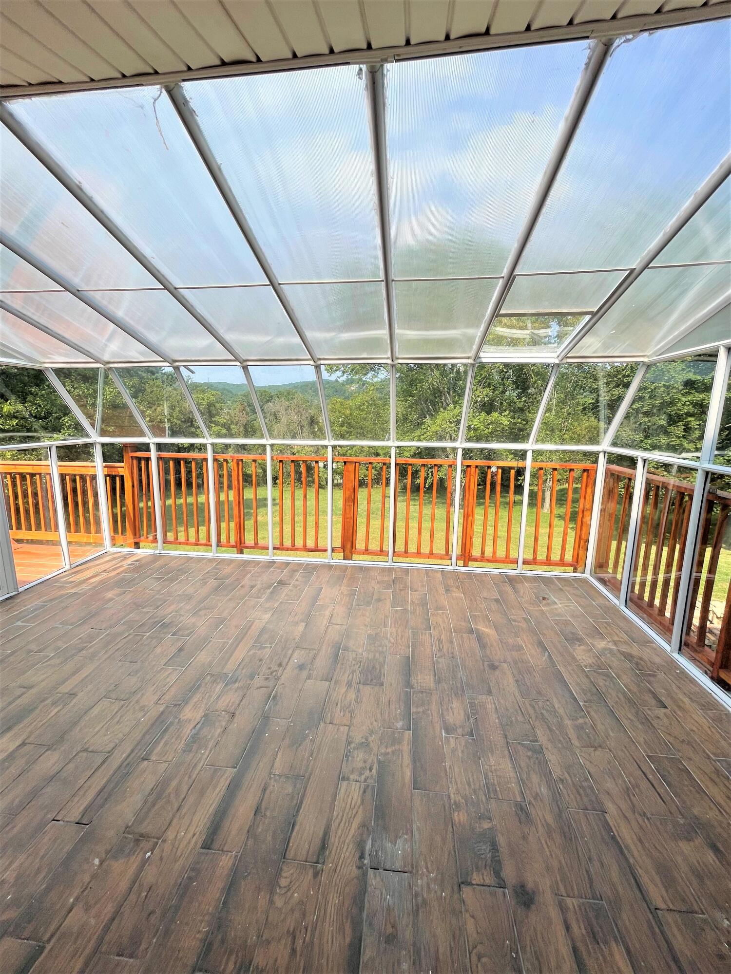 1520 Reynolds Road Southeast Roanoke, VA 24014 - Photo 8 of 28 18