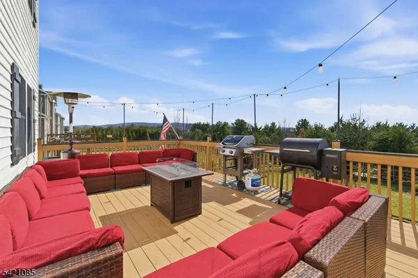 $670,000 | 13 Jacob Way, Phillipsburg, NJ 08865