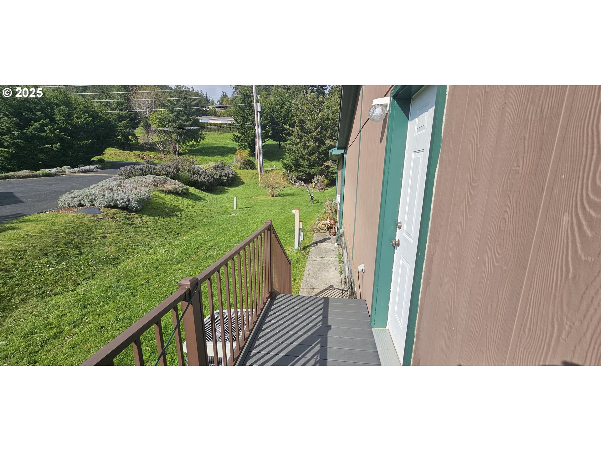 95660 North Bank Rogue River Road Gold Beach, OR 97444 - Photo 29 of 45 Gallery Image 29