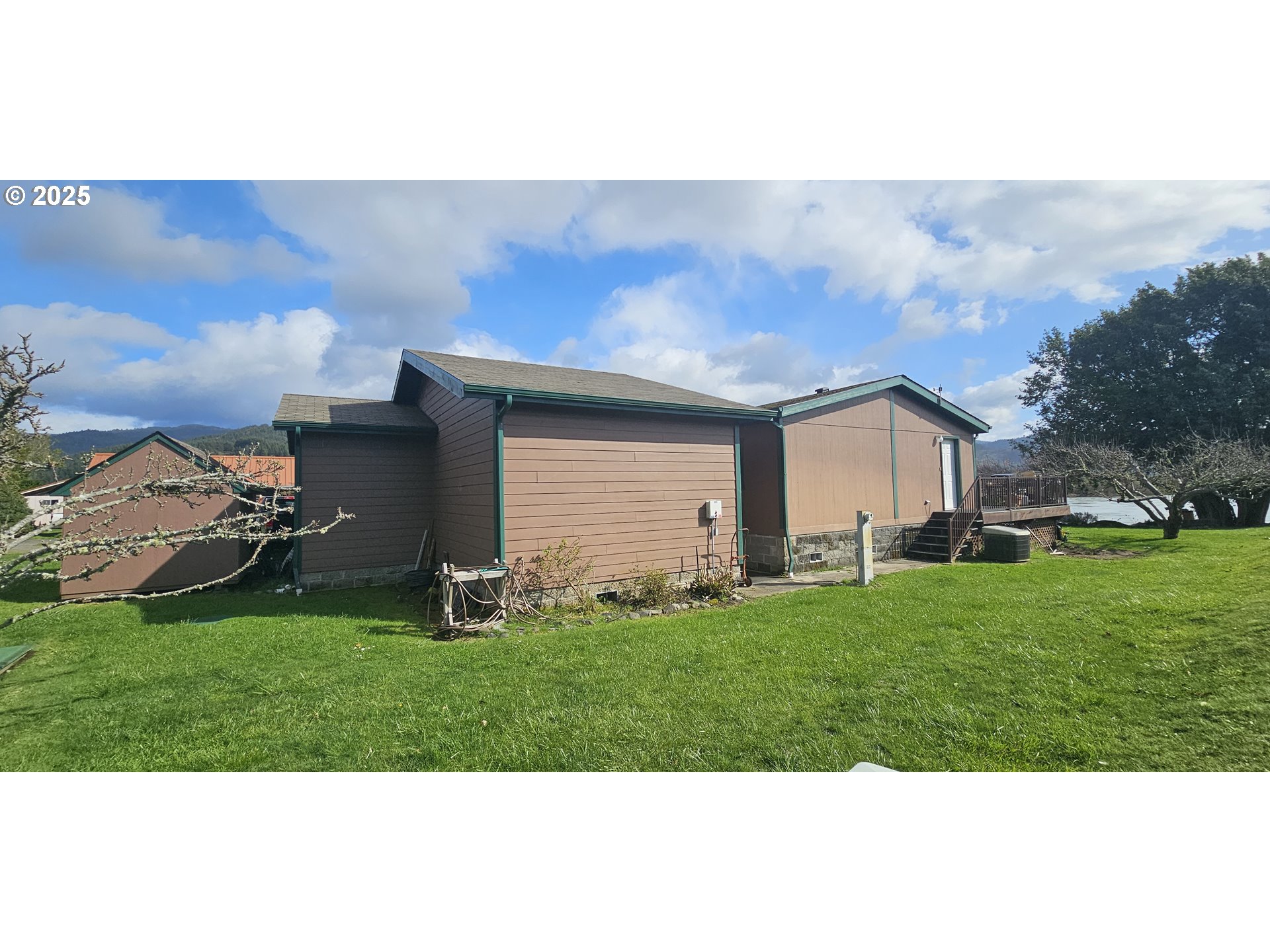 95660 North Bank Rogue River Road Gold Beach, OR 97444 - Photo 42 of 45 Gallery Image 42